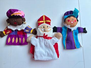 Sinterklaas en Pieten handpoppen beschikbaar voor biedingen