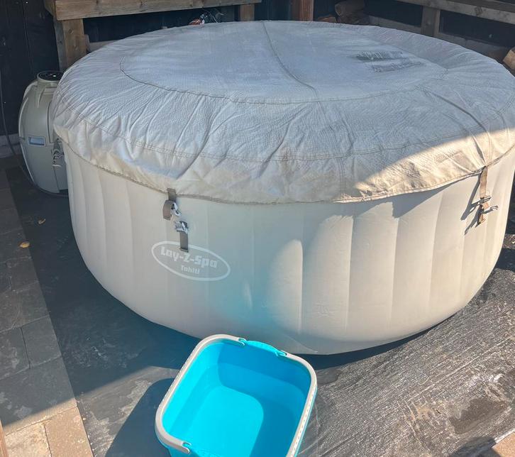 Opblaasbare Jacuzzi Lay-Z-Spa Tahiti, Tuin en Terras, Bubbelbaden en Hottubs, Gebruikt, Opblaasbaar, Afdekzeil, Grondzeil, Filter