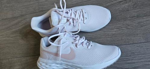 Roze nike schoen maat 41, Sport en Fitness, Loopsport en Atletiek, Zo goed als nieuw, Hardloopschoenen, Nike, Ophalen of Verzenden