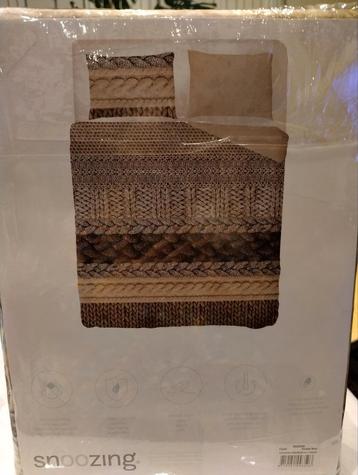 Snoozing Dekbedovertrek 240x220 + 2 slopen beschikbaar voor biedingen