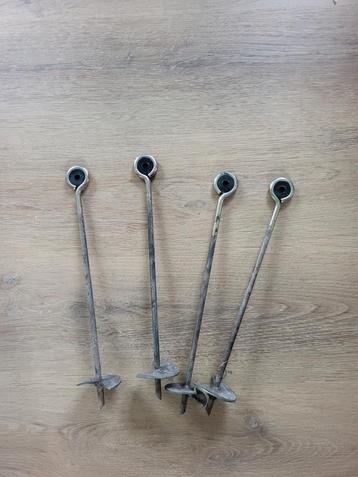 grondankers 4 stuks beschikbaar voor biedingen