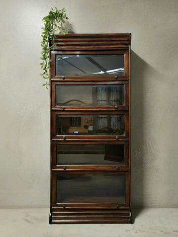 Antieke Globe Wernicke boekenkast vintage vitrinekast kast  beschikbaar voor biedingen