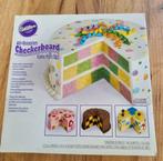 Wilton All-Occasion Checkboard Cake Pan Set, Ophalen of Verzenden, Zo goed als nieuw