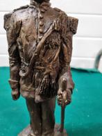 beeld commandant brons kleurig, Verzamelen, Ophalen of Verzenden