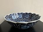 Chinees porselein gelobde grote schaal 26.5 cm, Antiek en Kunst, Ophalen of Verzenden