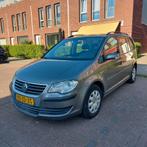 Volkswagen Touran 1.6 75KW 2008 Grijs, Auto's, Voorwielaandrijving, 4 cilinders, 7 stoelen, Handgeschakeld
