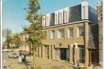 VALKENSWAARD GEMEENTEHUIS FIETSEN AUTO'S  1978, Verzamelen, Ansichtkaarten | Nederland, Ophalen of Verzenden, 1960 tot 1980, Gelopen