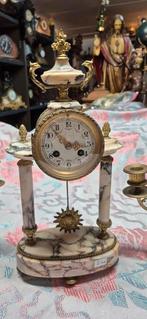 Klokkenstel, Antiek en Kunst, Ophalen