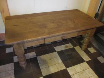 Eiken salontafel mooi degelijk met lade  beschikbaar voor biedingen