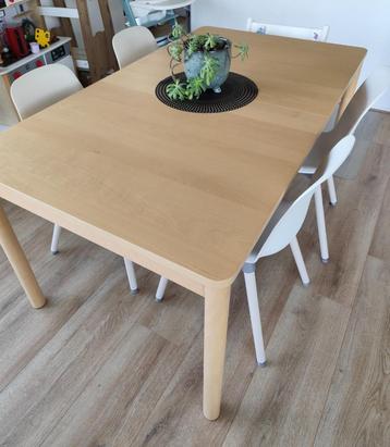 Uitschuifbare eettafel / dining table 155/210x90 cm beschikbaar voor biedingen