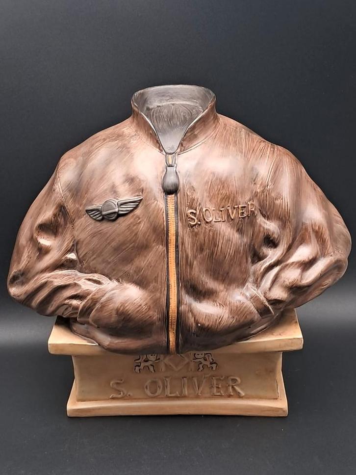 Stoere Buste S. Oliver, Antiek en Kunst, Kunst | Beelden en Houtsnijwerken, Ophalen of Verzenden