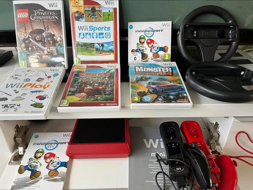 Nintendo Wii mini incl 6 spellen en stuurtjes, Spelcomputers en Games, Spelcomputers | Nintendo Wii, Gebruikt, Ophalen of Verzenden