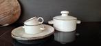 Stonehenge midwinter servies, Huis en Inrichting, Ophalen of Verzenden, Zo goed als nieuw, Bord(en), Overige stijlen