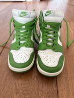 Toffe nike hoge dunks groen 38,5, Ophalen of Verzenden, Gedragen, Groen, Sneakers of Gympen