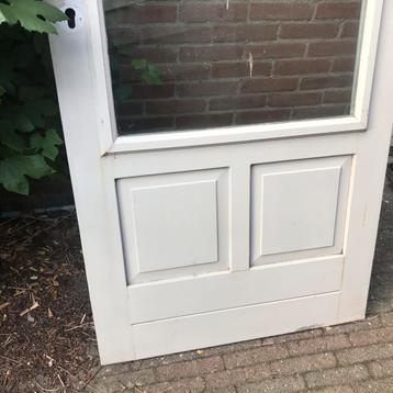 Hardhouten buitendeur(en) beschikbaar voor biedingen
