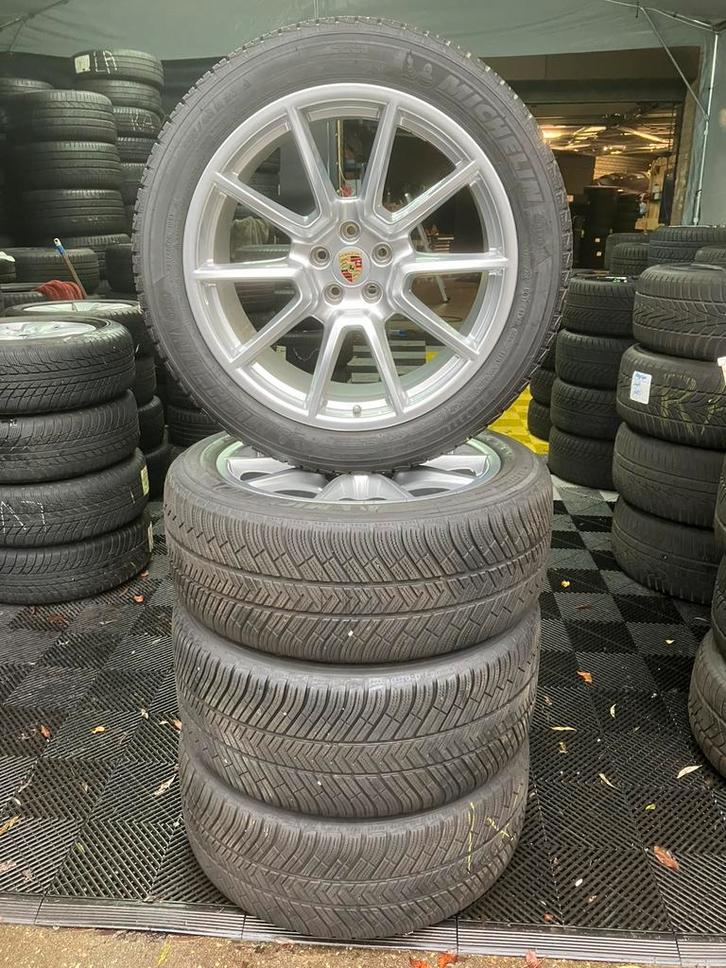 20 inch originele Porsche Macan velgen met winterbanden, Auto-onderdelen, Banden en Velgen, Banden en Velgen, Winterbanden, 20 inch