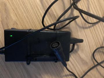 te koop:Gazelle oplader 36v / 3 pins beschikbaar voor biedingen