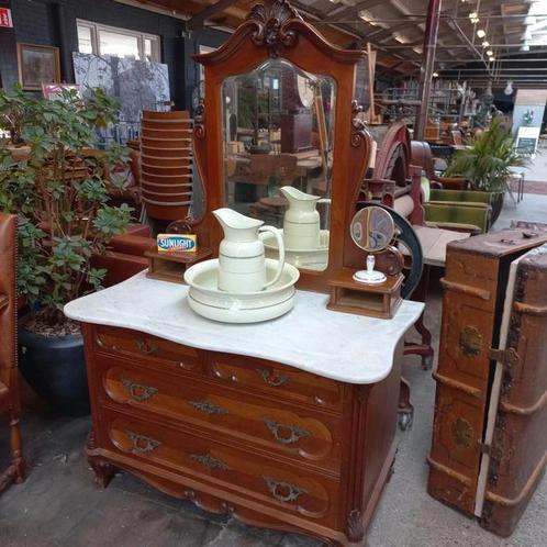 Prachtige antieke wastafel commode buffetkast, Antiek en Kunst, Antiek | Meubels | Kasten, Ophalen