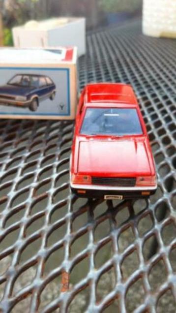 DIAPET Toyota corolla II 1500 SR 3 deurs rood G-21 beschikbaar voor biedingen