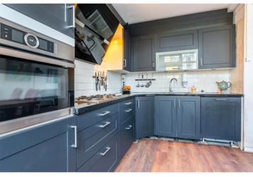 Grijs /blauw Hoekkeuken met stenen blad beschikbaar voor biedingen