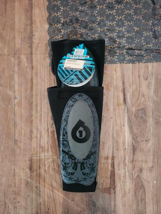Body protectie, Diversen, Rommelmarktspullen, Nieuw, Ophalen