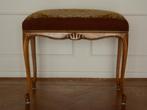 Louis XVI geborduurd bankje, Antiek en Kunst, Antiek | Meubels | Stoelen en Banken, Ophalen