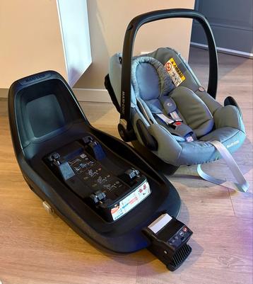 Maxi-Cosi Autostoel + Isofix 2wayfix Base beschikbaar voor biedingen