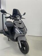 Piaggio zip 45km NARDO GREY 2023 1919 KM - NIEUWSTAAT, Ophalen of Verzenden, Zo goed als nieuw