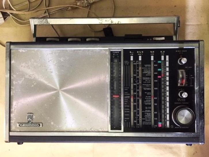 Grundig Portable Transistor Radio Satellit 6000 Skala 1967, Antiek en Kunst, Antiek | Tv's en Audio, Ophalen of Verzenden