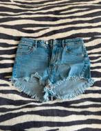 Zara denim short, Kleding | Dames, Blauw, W28 - W29 (confectie 36), Ophalen of Verzenden, Zo goed als nieuw