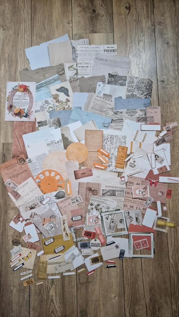 Grote set ephemera pieces, scrapbooking, Hobby en Vrije tijd, Scrapbooking, Zo goed als nieuw, Versiering of Embellishment, Ophalen of Verzenden
