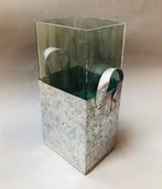 Leuke moderne vaas, glas met metalen omhulsel, mandje, Ophalen of Verzenden