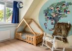 Kinderbed Petit Puk JARDIN 140x70, Huis en Inrichting, Slaapkamer | Bedden, Ophalen, 190 cm of minder, Zo goed als nieuw, Hout