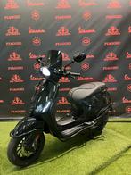 Vespa Sprint 2020 Brom! Black on Black Full Option Garantie!, Overige modellen, Ophalen of Verzenden, Benzine