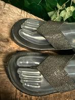 Bijna Nieuwe slippers van Fitflop maat 38, Zwart, Ophalen of Verzenden, Zo goed als nieuw, Fitflop