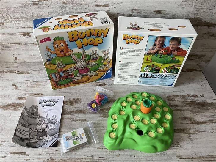 Bunny hop vierkante doos ravensburger [s453], Hobby en Vrije tijd, Gezelschapsspellen | Bordspellen, Zo goed als nieuw, Ophalen of Verzenden