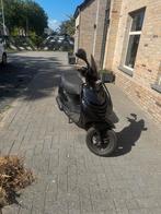 Zip 80cc, Fietsen en Brommers, Scooters | Piaggio, Ophalen, Zo goed als nieuw, Benzine, Zip