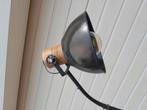 Vloerlamp . Staande lamp. Modern .Industrieel. ZGAN, Huis en Inrichting, Lampen | Vloerlampen, Ophalen, Zo goed als nieuw, 150 tot 200 cm