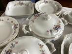Vintage porseleinen servies uit Tsjechoslowakije met gouden, Ophalen