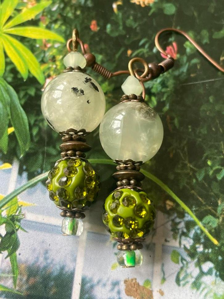 Preniete-strass hangers, Sieraden, Tassen en Uiterlijk, Oorbellen, Nieuw, Hangers, Overige materialen, Groen, Met edelsteen, Ophalen of Verzenden