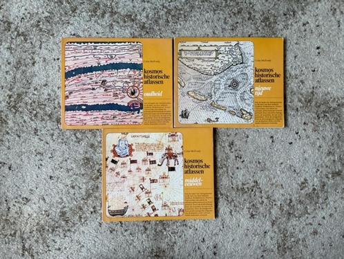 3 kosmos historische atlassen van Colin McEvedy, Boeken, Geschiedenis | Wereld, Zo goed als nieuw, Europa, 20e eeuw of later, Ophalen of Verzenden