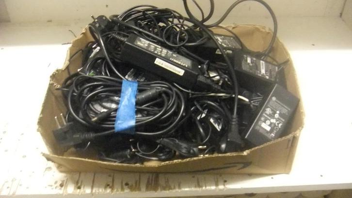 Laptop opladers partij 33 stuks., Computers en Software, Laptop-opladers, Gebruikt, Ophalen of Verzenden