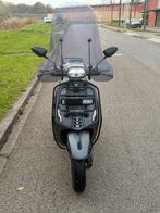 Full option 2020 vespa sprint te koop!, Fietsen en Brommers, Scooters | Vespa, Ophalen, Maximaal 45 km/u, Vespa S, Zo goed als nieuw