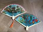 2 chineese waaiers,inklap waaier,brocante waaier, Ophalen