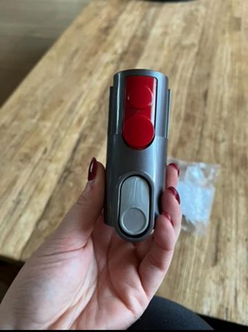 Adapter dyson stofzuiger beschikbaar voor biedingen