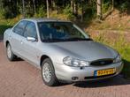 Ford Mondeo 2.0 I Sdn AUT 2000 Grijs, 25 jaar oud youngtimer, Auto's, Ford, 1258 kg, 4 cilinders, Mondeo, Sedan
