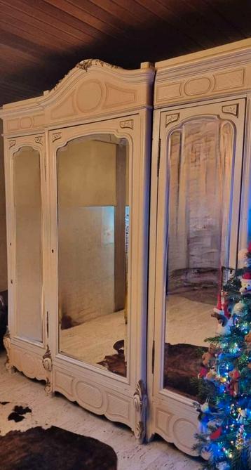 Grote brocante eiken kast met facet geslepen spiegel beschikbaar voor biedingen