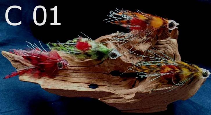 Set C 01 & C 08 van elk 4 Forel / Baars / Snoekstreamertjes, Watersport en Boten, Hengelsport | Vliegvissen, Nieuw, Complete set