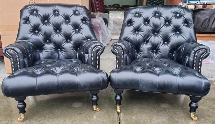 2x Showroommodel Lazy Chesterfield fauteuil + BEZORGING, Huis en Inrichting, Fauteuils, Nieuw, Leer, 75 tot 100 cm, 75 tot 100 cm