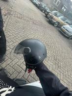 Beon scooter helm brommscooter/snor, Ophalen of Verzenden, Zo goed als nieuw